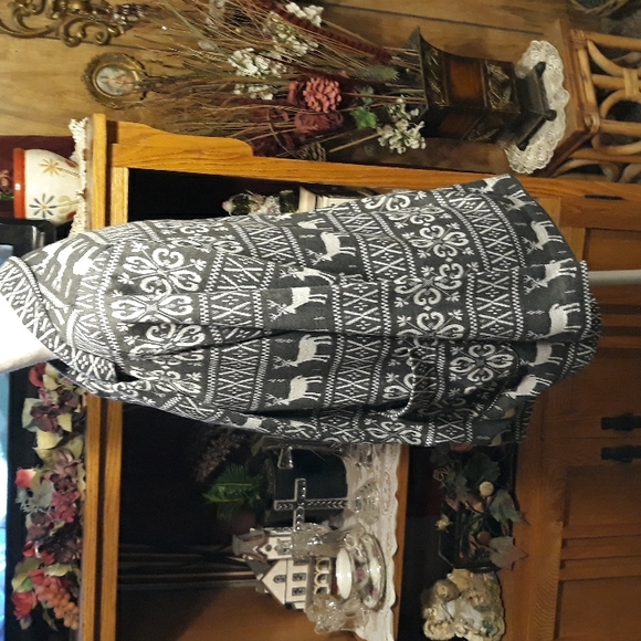 Forever 21 ladies cardigan - Picture 3 of 7